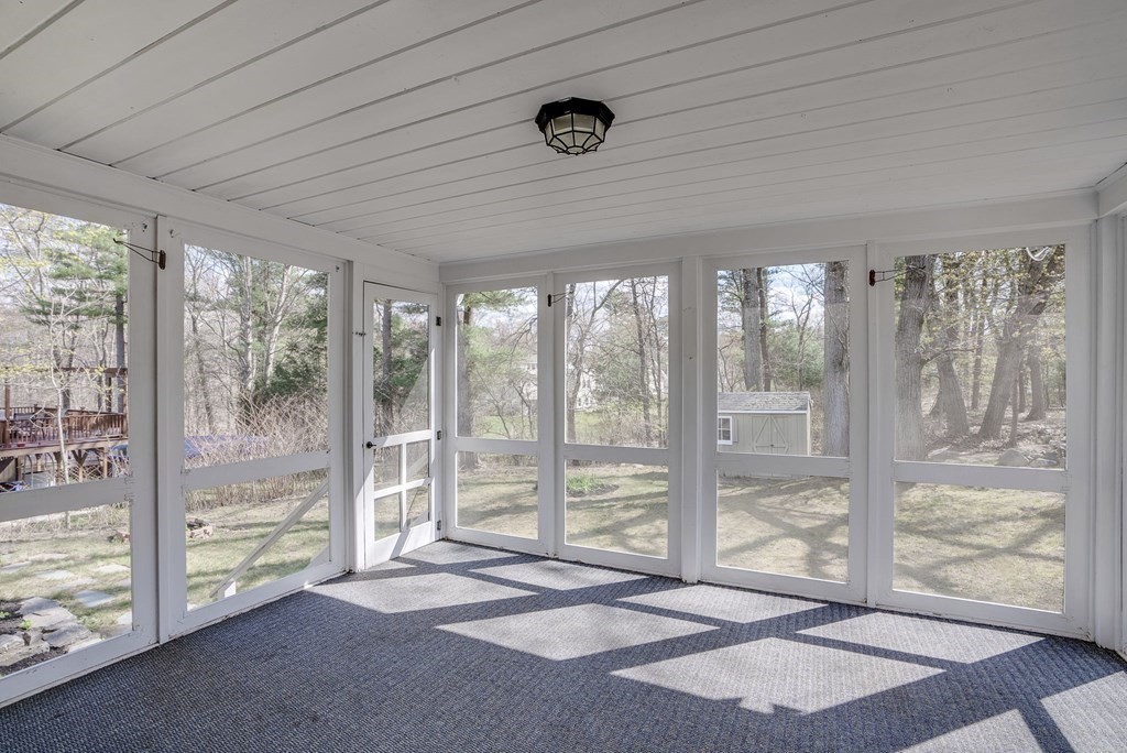 31 Martin Road Reading, MA 01867 - Photo 15 of 28 Gallery Image 15