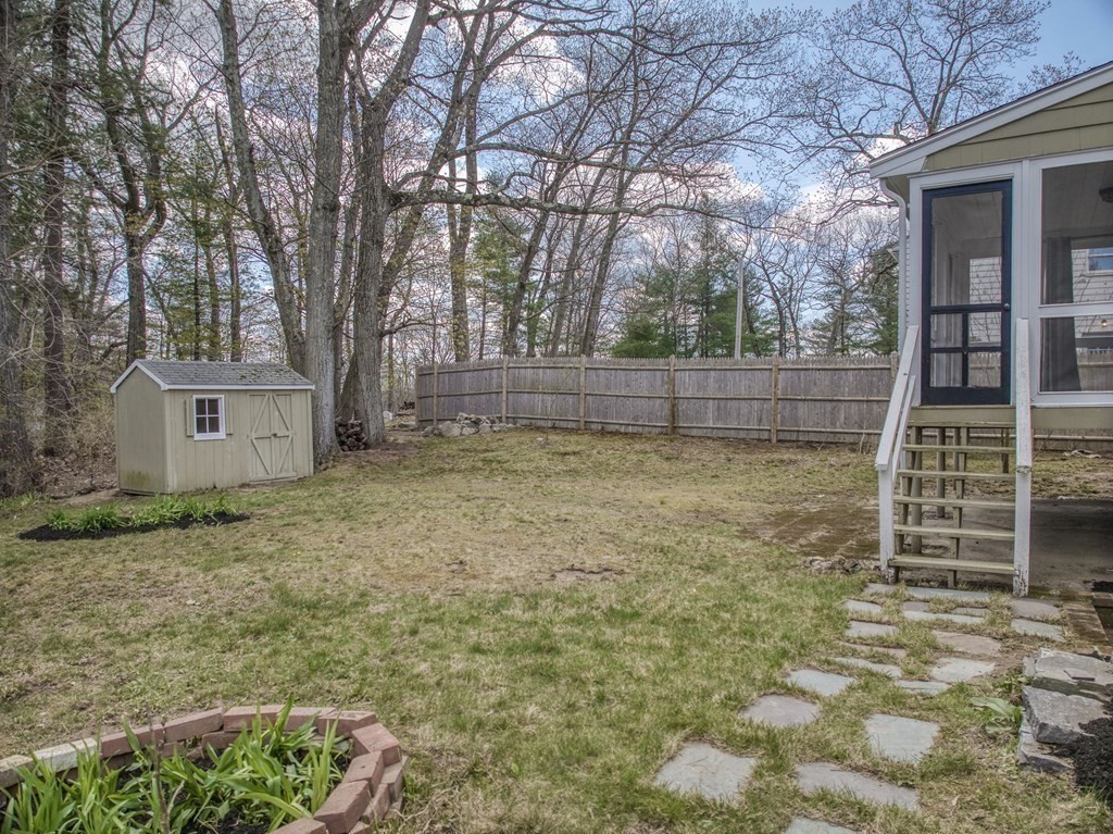 31 Martin Road Reading, MA 01867 - Photo 21 of 28 Gallery Image 21