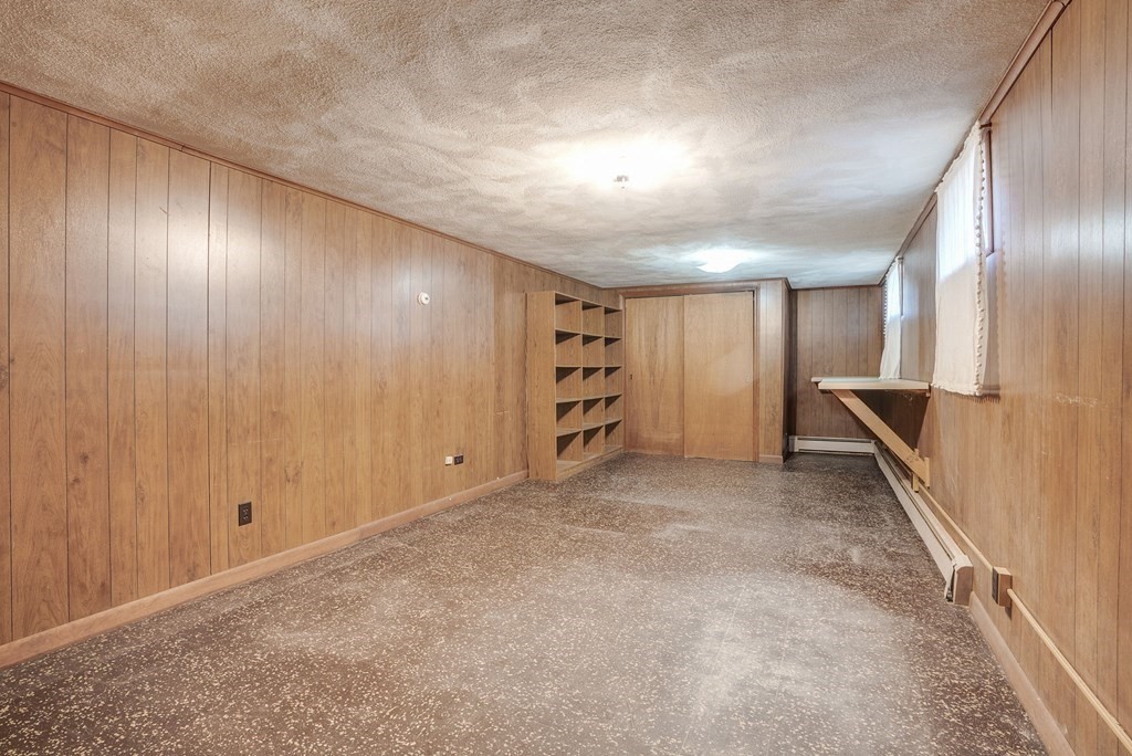 31 Martin Road Reading, MA 01867 - Photo 23 of 28 Gallery Image 23