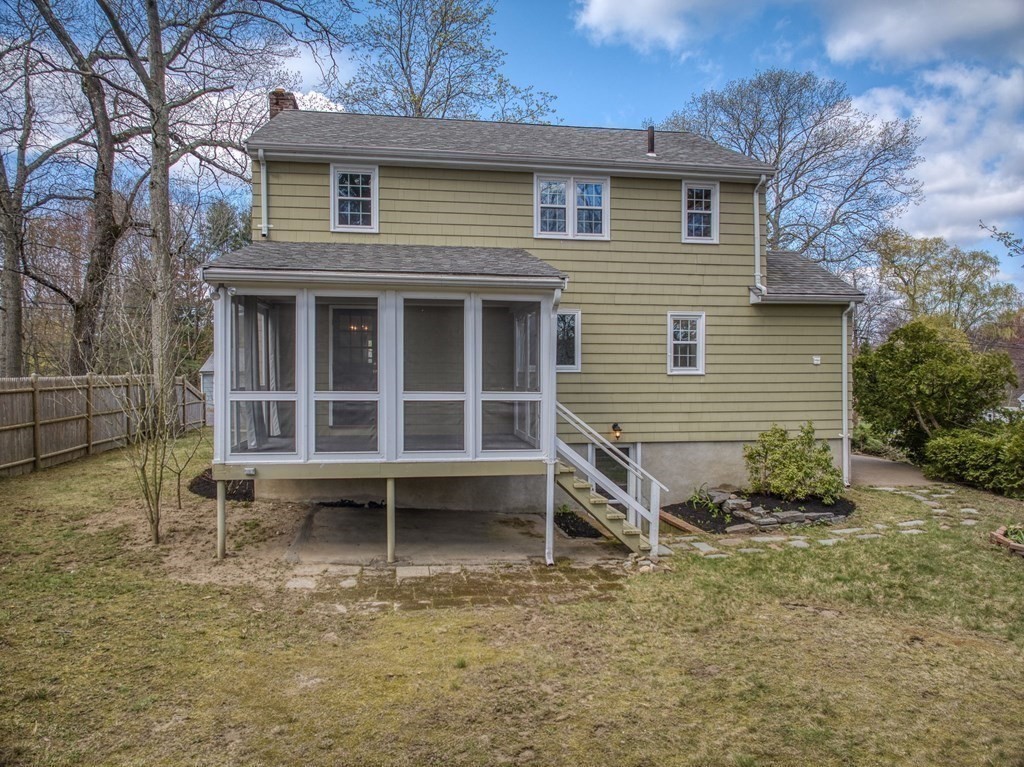 31 Martin Road Reading, MA 01867 - Photo 24 of 28 Gallery Image 24