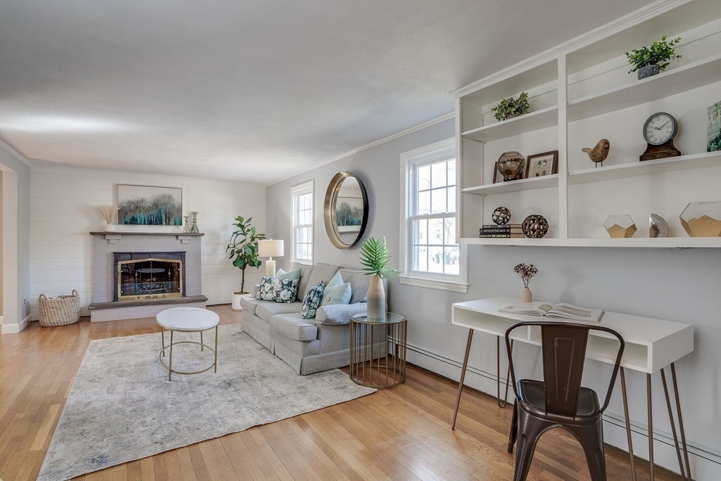 31 Martin Road Reading, MA 01867 - Photo 10 of 28 Gallery Image 10