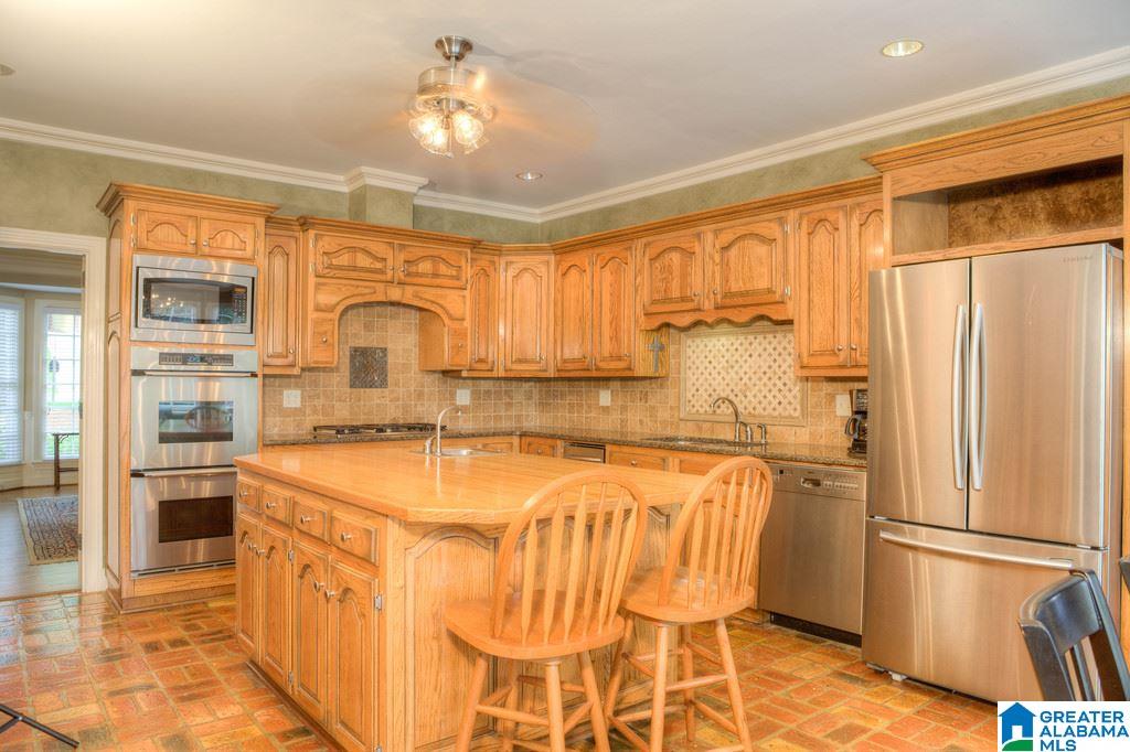 2204 Country Ridge Way Vestavia Hills, AL 35243 - Photo 4 of 36