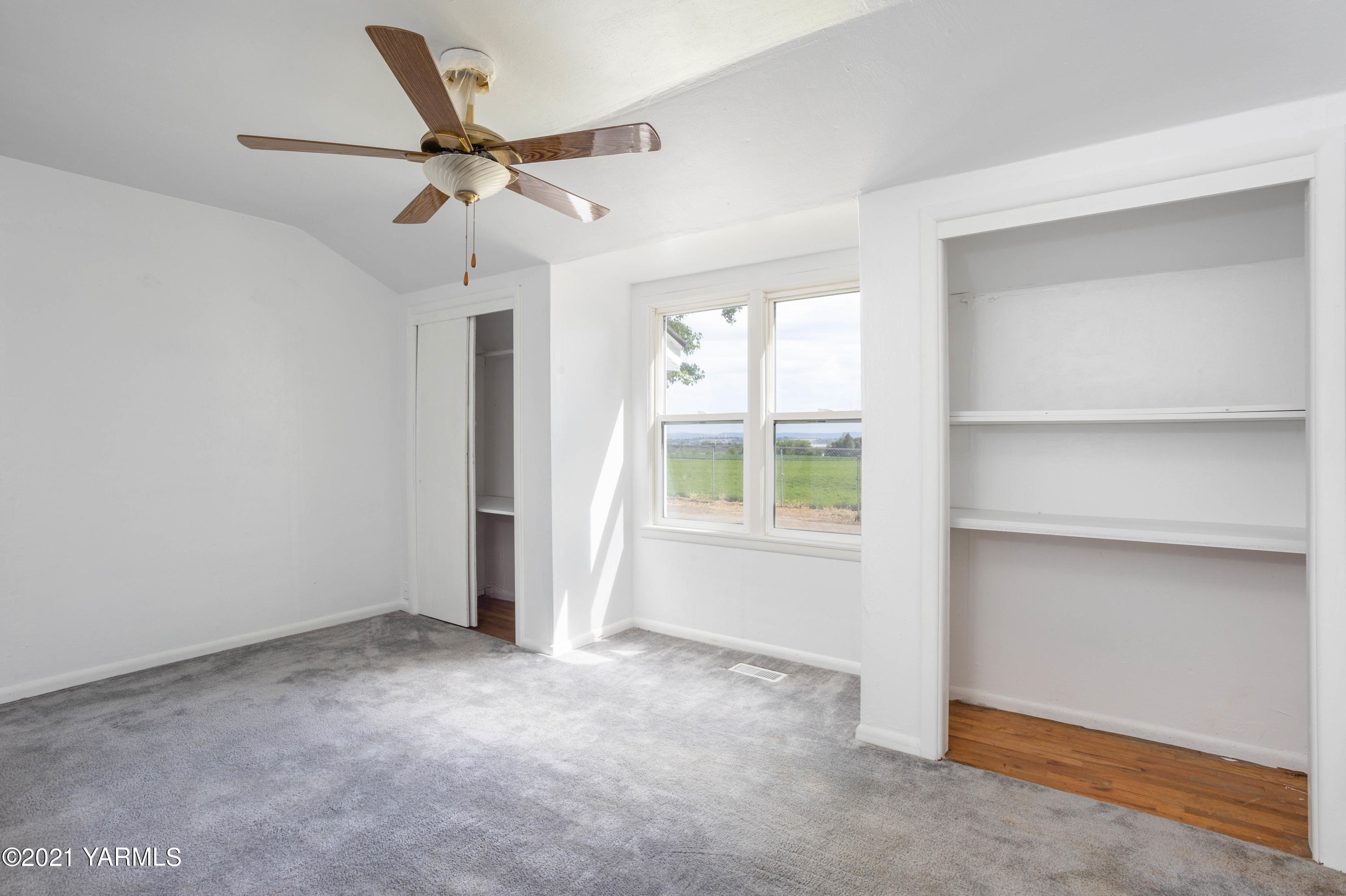 871 Reeves Road Outlook, WA 98938 - Photo 7 of 22 a view of an empty room with a window