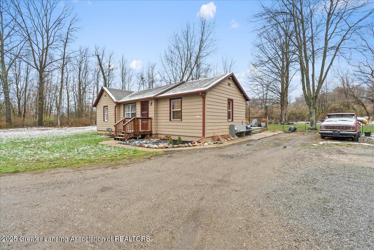 19331 Partello Road Marshall, MI 49068 - Photo 3 of 25 03-Media Jett - 26