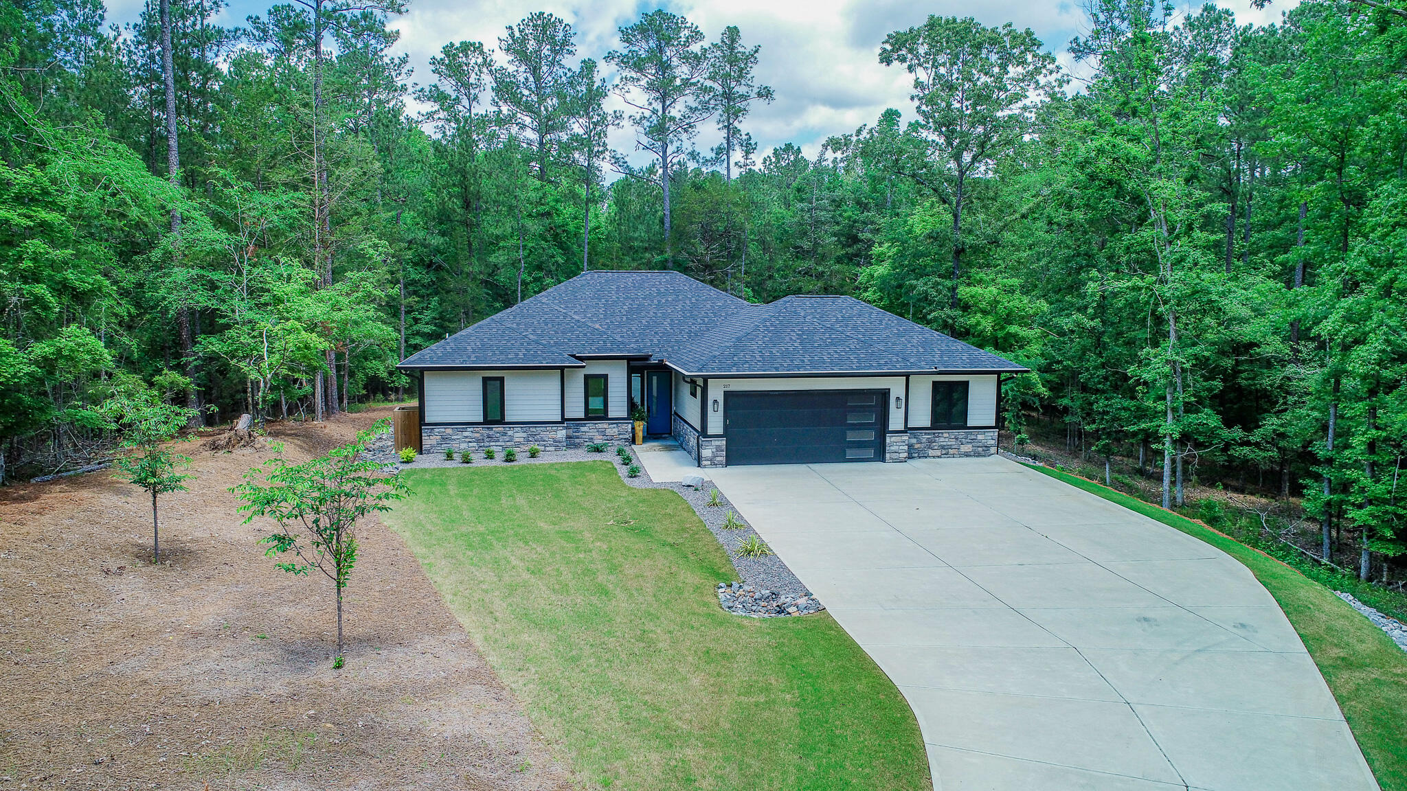 217 Cove Point Lane McCormick, SC 29835 - Photo 2 of 48 DJI_0230-2
