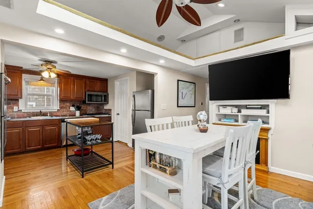 $549,000 | 38 Newport Road, Hull, MA 02045