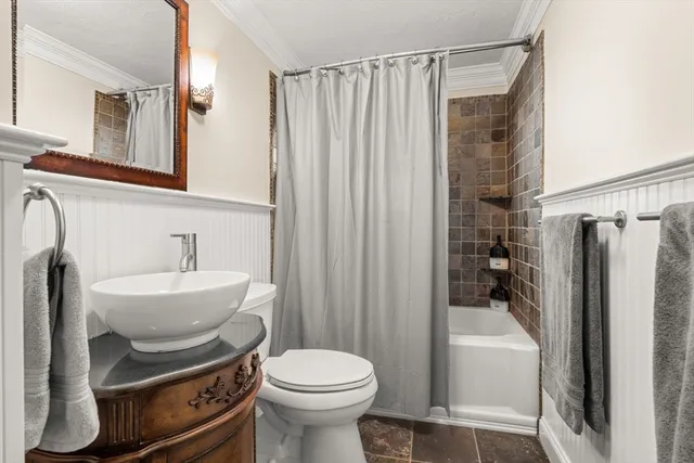 $549,000 | 38 Newport Road, Hull, MA 02045