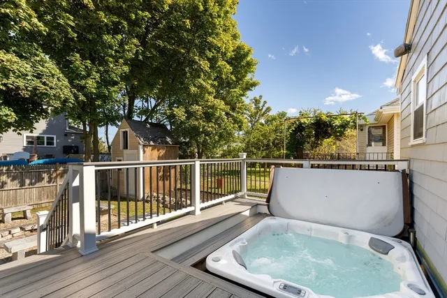 $549,000 | 38 Newport Road, Hull, MA 02045