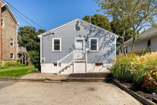 $549,000 | 38 Newport Road, Hull, MA 02045