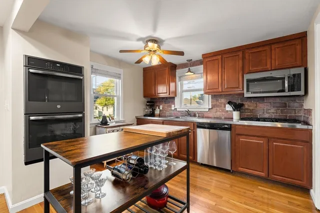 $549,000 | 38 Newport Road, Hull, MA 02045