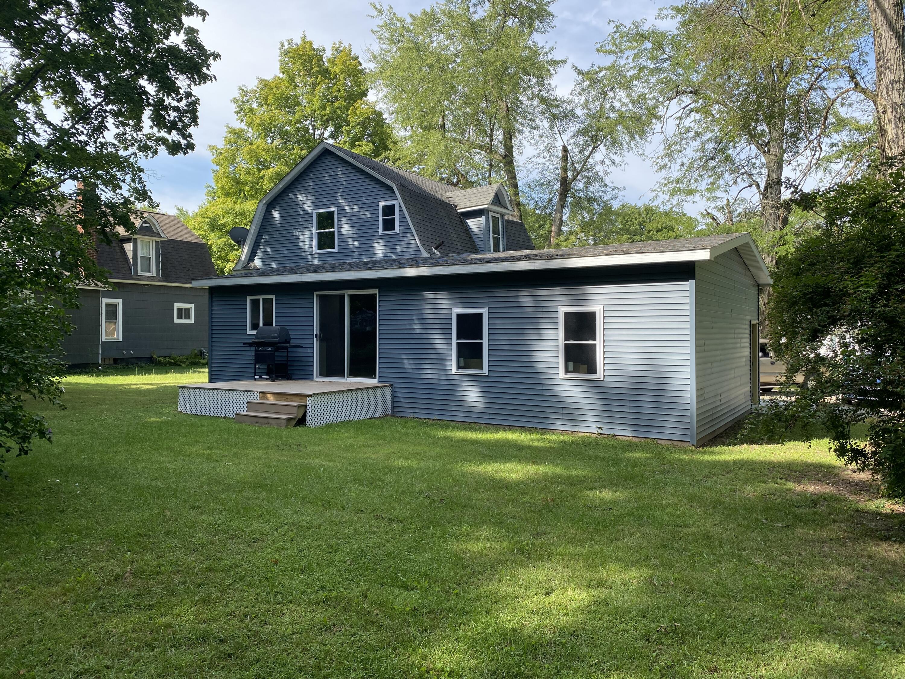 1200 8th Street Three Rivers, MI 49093 - Photo 4 of 20 IMG-2596