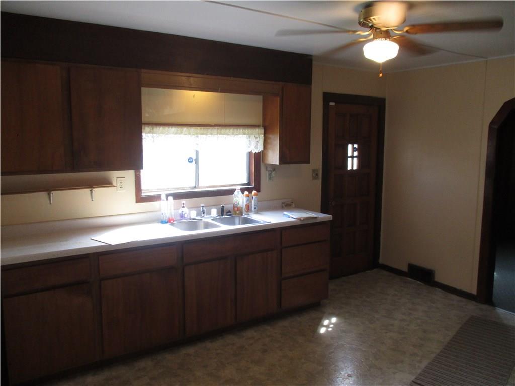 317 Pohls Road Aliquippa, PA 15001 - Photo 4 of 10 Gallery Image 4