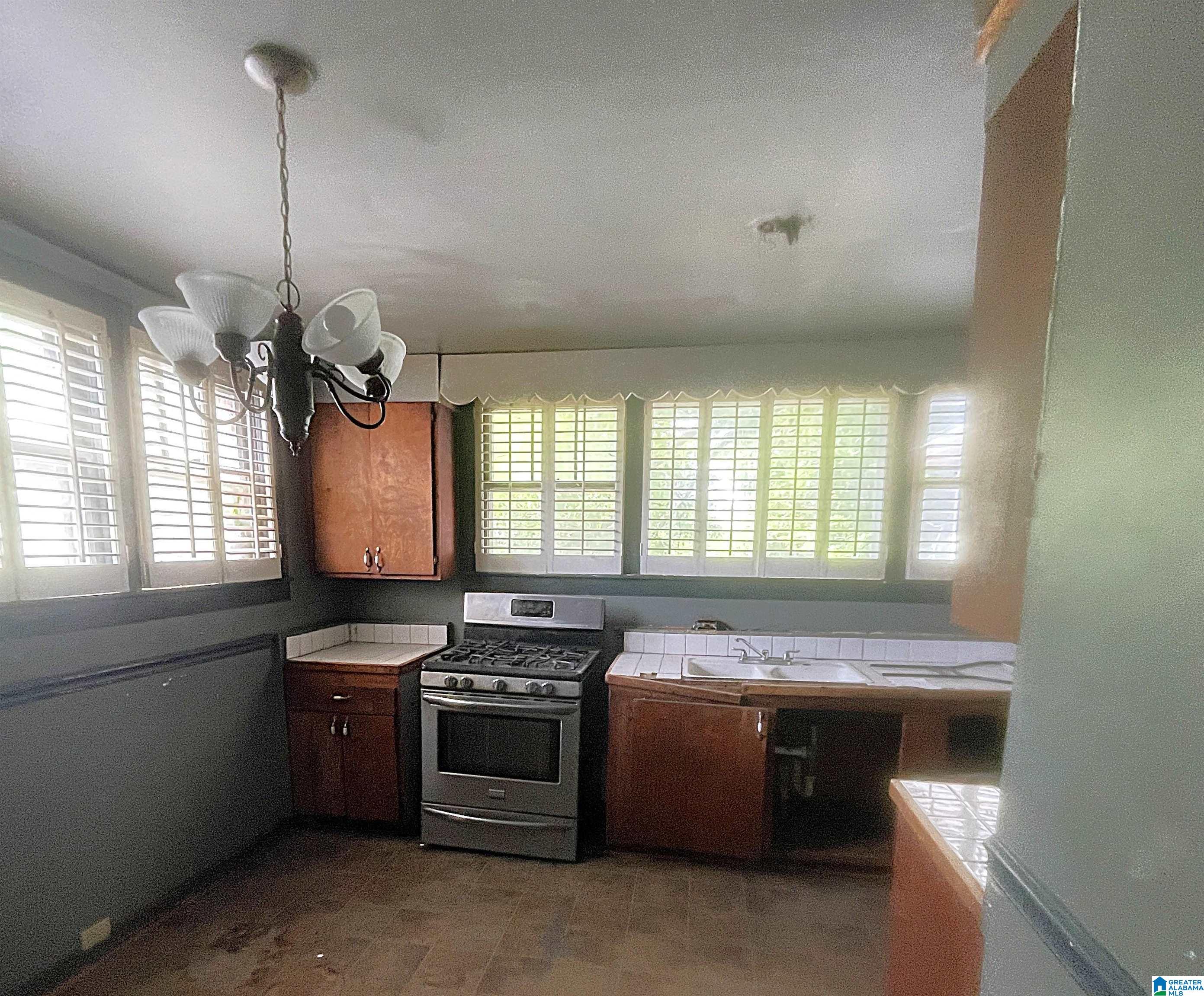 4624 Court R Birmingham, AL 35208 - Photo 14 of 21