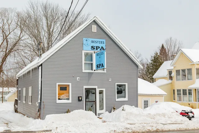 $650,000 | 15 School Street, Freeport, ME 04032