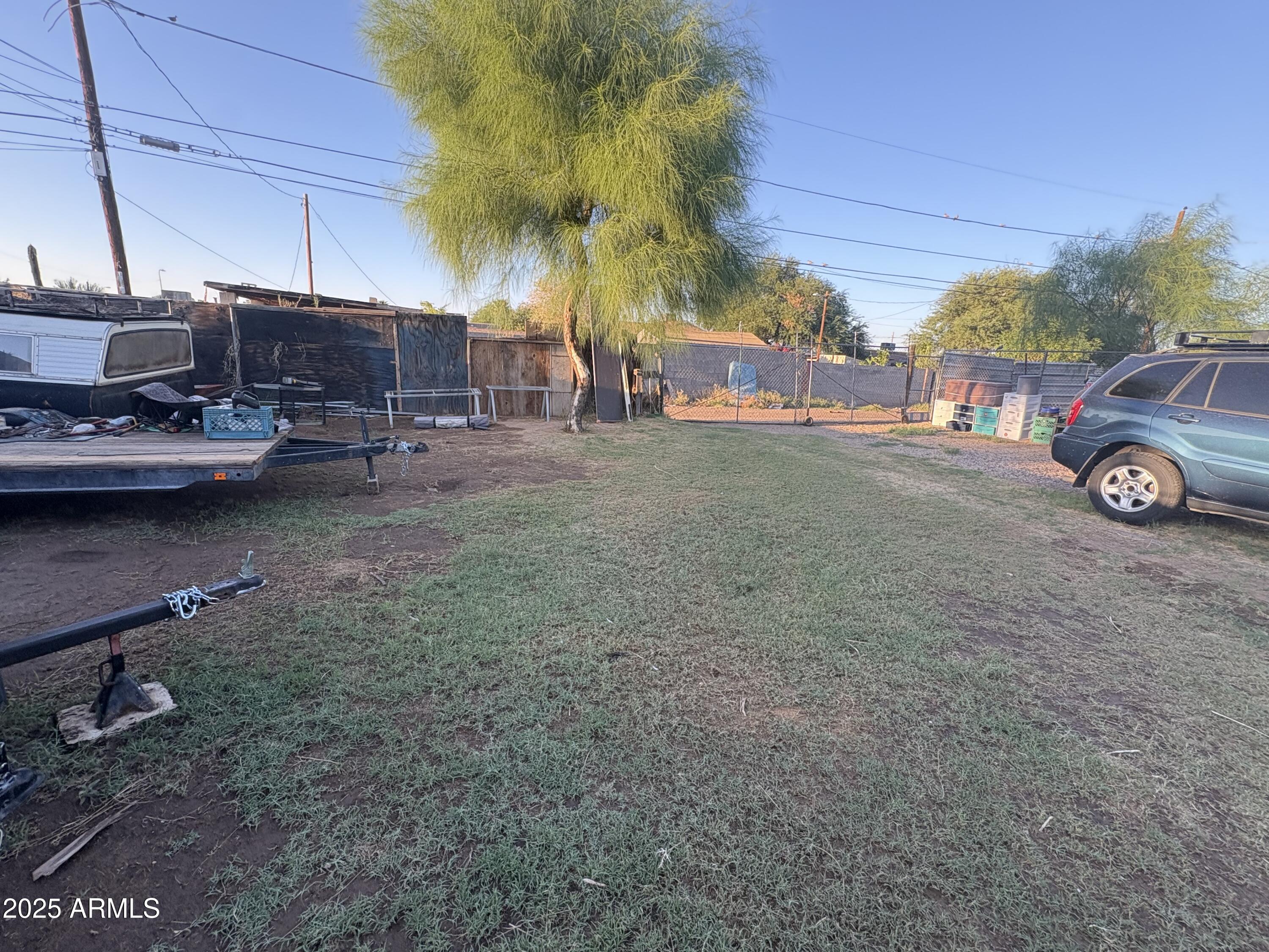 1548 West Roeser Road Phoenix, AZ 85041 - Photo 18 of 18 6 Back Y.