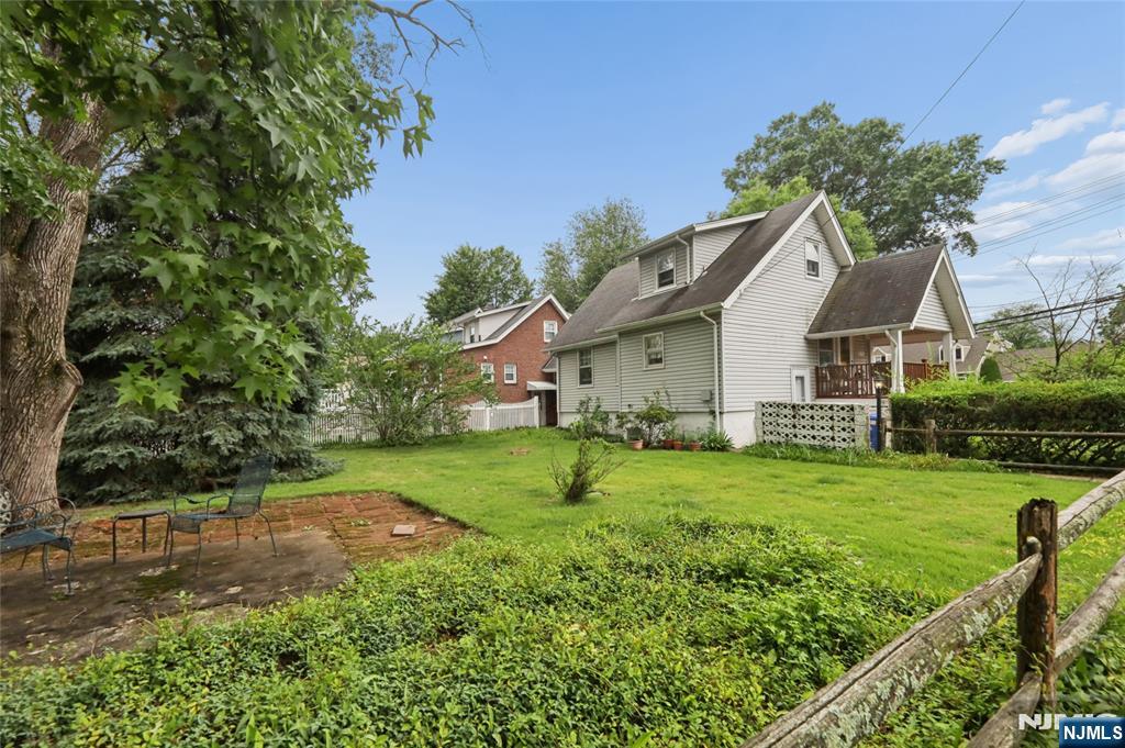 485 River Road New Milford, NJ 07646 - Photo 4 of 26