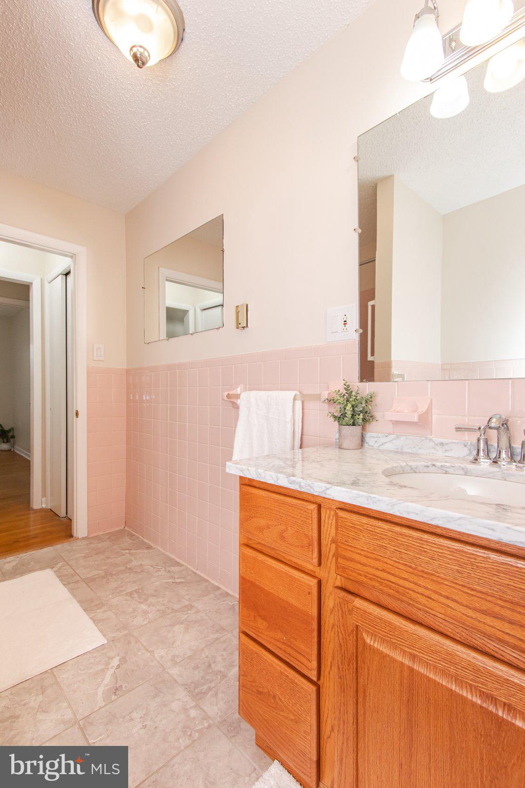 1183 Shepherdstown Road Martinsburg, WV 25404 - Photo 16 of 46 Hall Bathroom