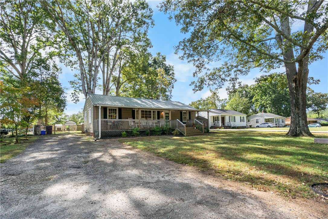 846 Crouch Drive Pendleton, SC 29670 - Photo 2 of 35 Gallery Image 2