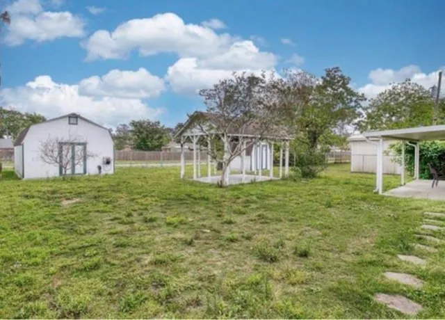 $2,000 | 27 Marie Drive, Gretna, LA 70053