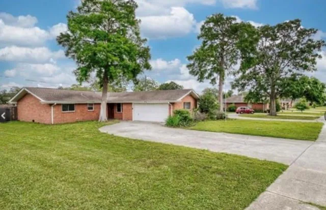$2,000 | 27 Marie Drive, Gretna, LA 70053