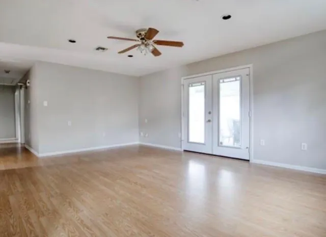 $2,000 | 27 Marie Drive, Gretna, LA 70053