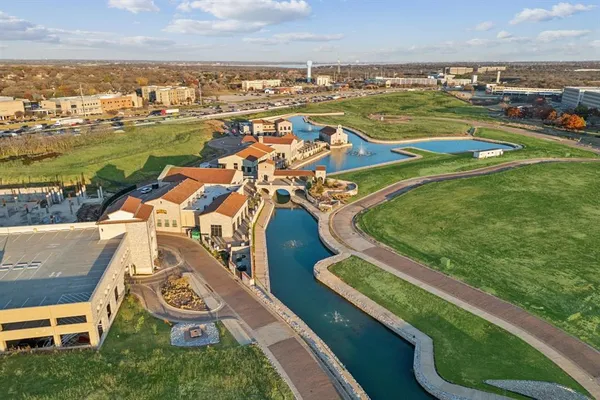 $575,000 | 20 Castellon Drive, Westlake, TX 76262