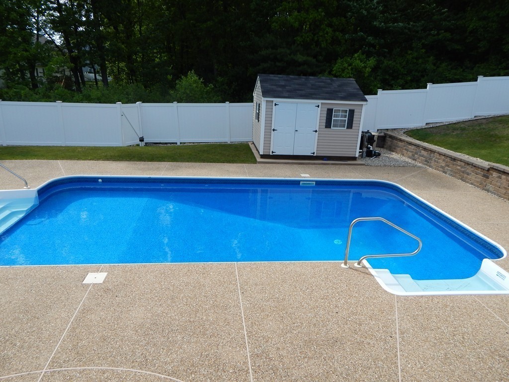 10 Bramble Hill Road Methuen, MA 01844 - Photo 25 of 26 Gallery Image 25