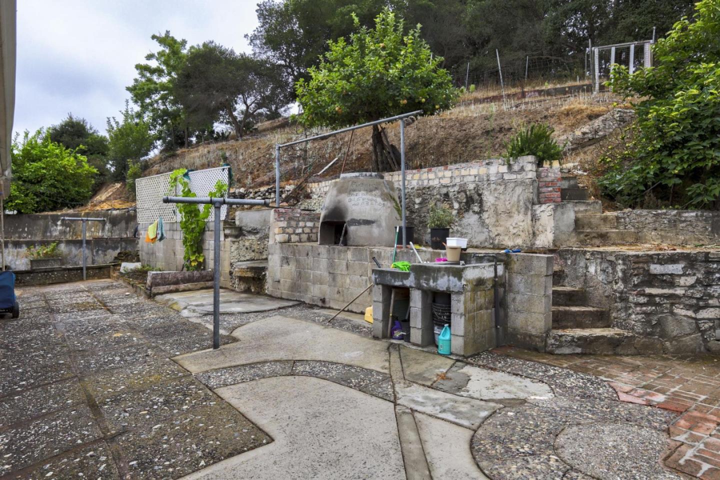 746 Echo Valley Road Salinas, CA 93907 - Photo 40 of 54 a front view of a house with a yard