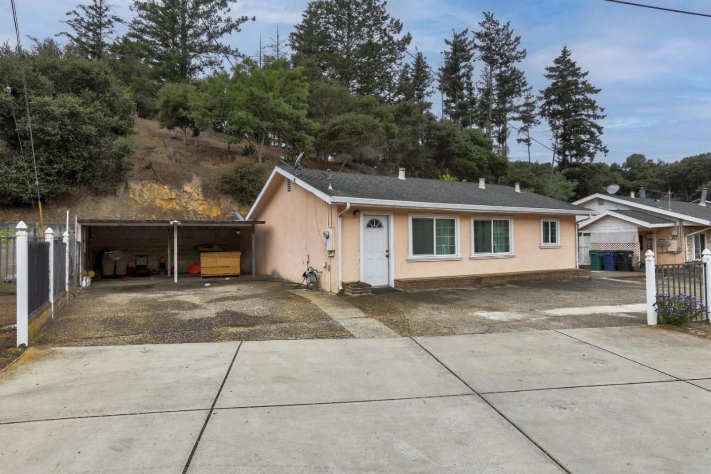 746 Echo Valley Road Salinas, CA 93907 - Photo 7 of 54 a view of a house with a patio