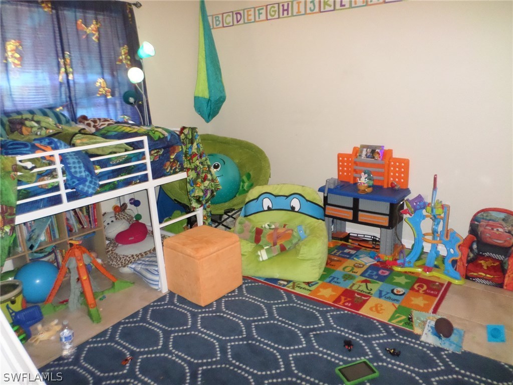 9208 Shaddock Road East Fort Myers, FL 33967 - Photo 16 of 19 Gallery Image 16