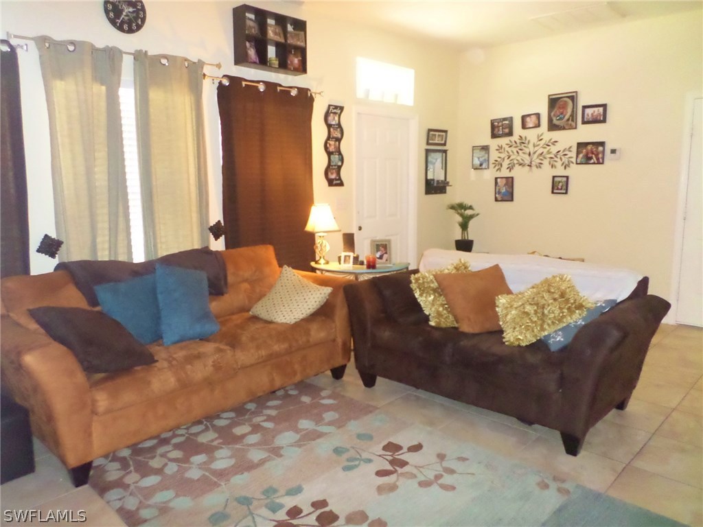 9208 Shaddock Road East Fort Myers, FL 33967 - Photo 2 of 19 Gallery Image 2