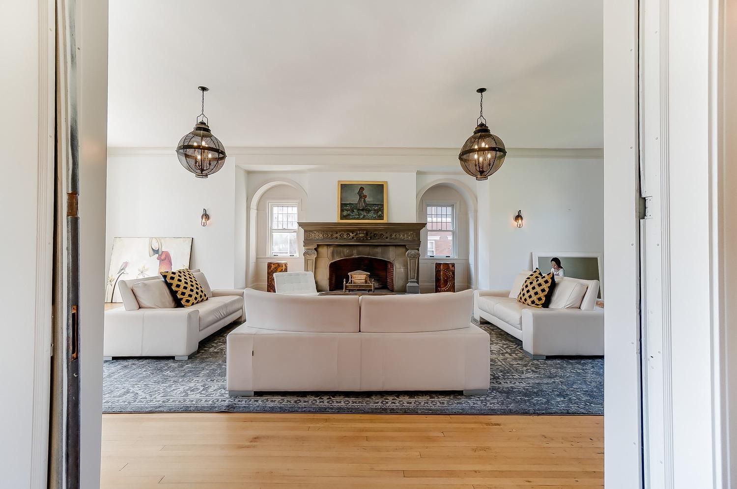 3891 Reading Road Cincinnati, OH 45229 - Photo 7 of 42 Gallery Image 7