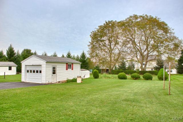2442 Levans Road Coplay, PA 18037 - Photo 4 of 17 Gallery Image 4