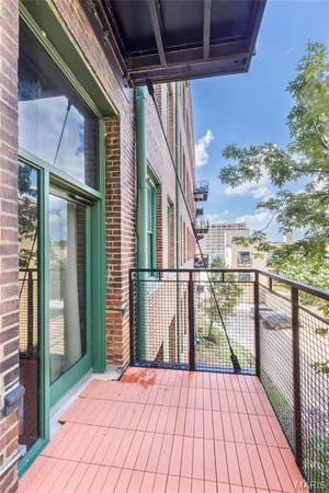 $364,000 | 703 North 13th Street, Unit 307, St. Louis, MO 63103