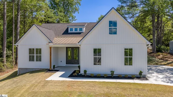 $499,900 | 323 State Rd S-42-7065, Campobello, SC 29322