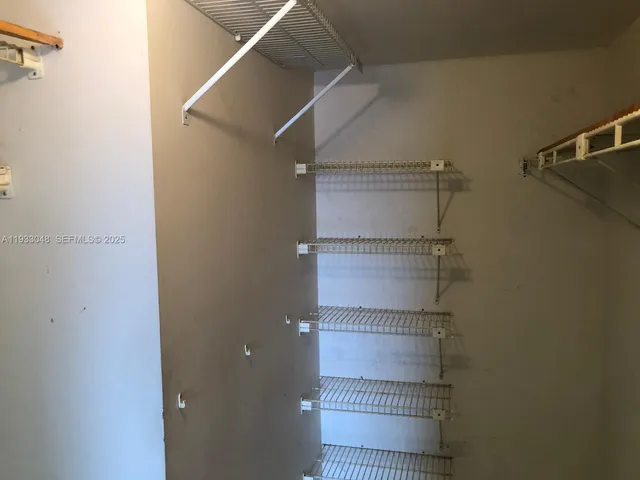 $1,700 | 555 Northeast 123rd Street, Unit 212B, North Miami, FL 33161