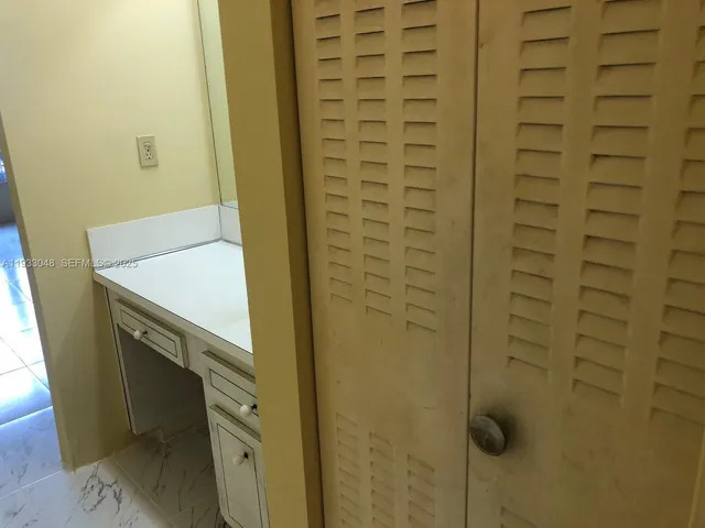 $1,700 | 555 Northeast 123rd Street, Unit 212B, North Miami, FL 33161