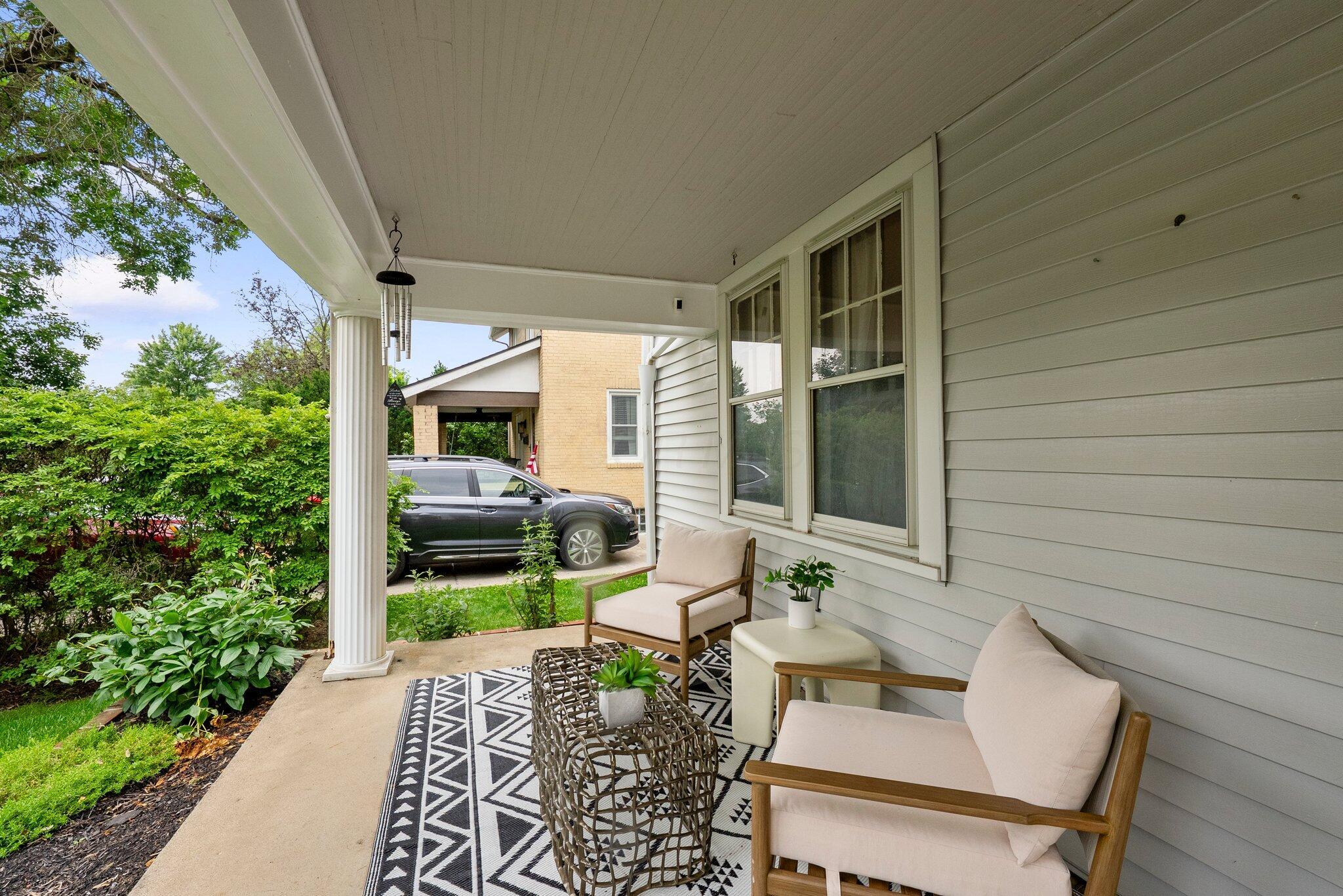 659 Vernon Road Columbus, OH 43209 - Photo 3 of 46 Front Porch