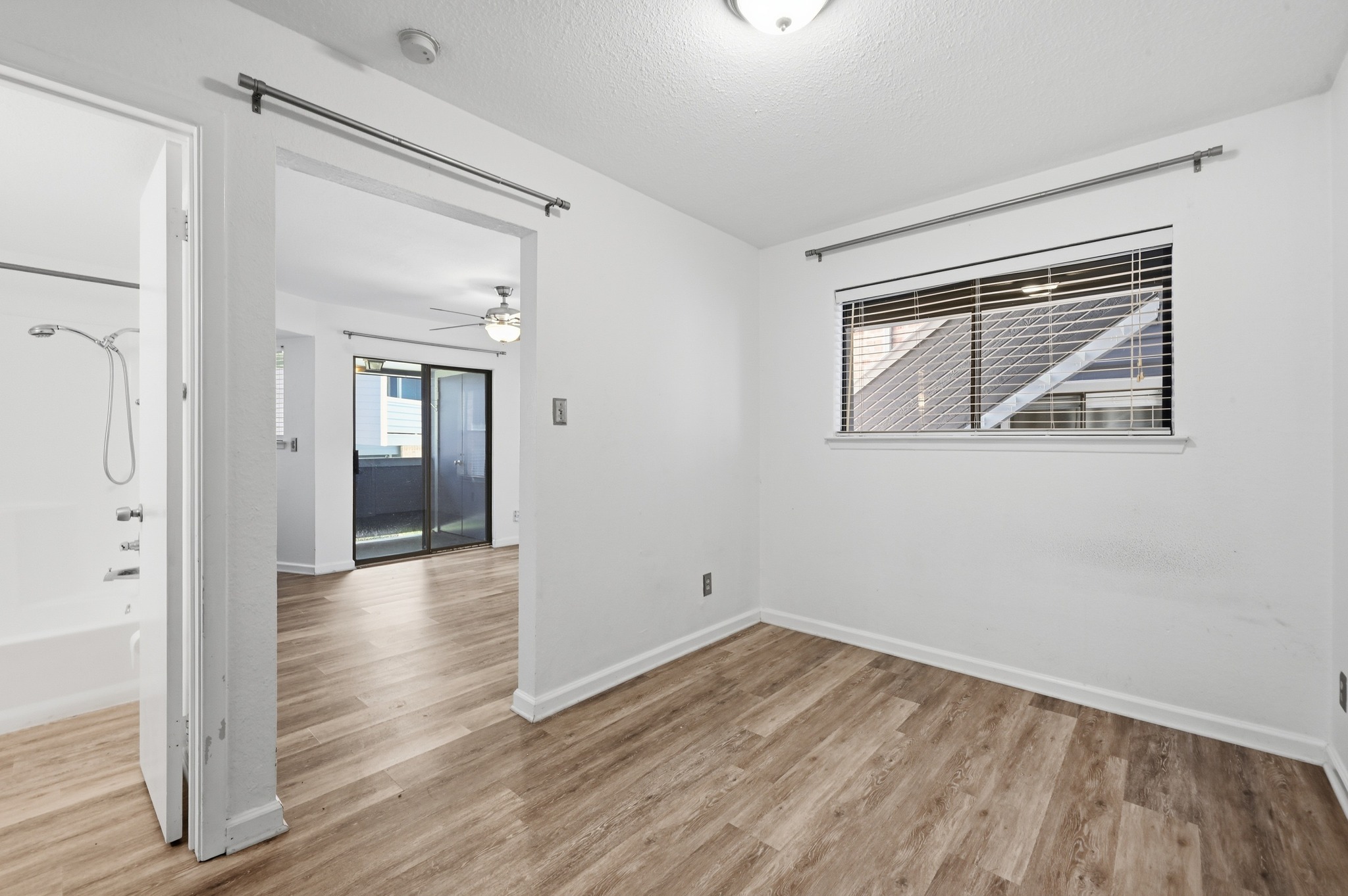 2500 Burleson Road, Unit 402 Austin, TX 78741 - Photo 14 of 21