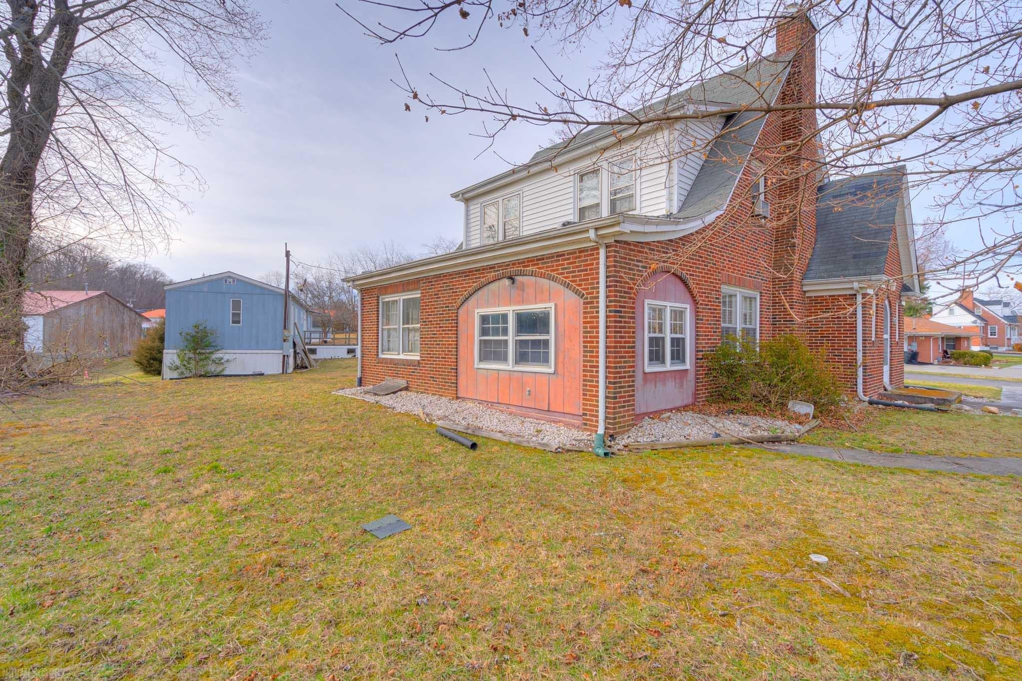 6011 Belspring Road Radford, VA 24141 - Photo 6 of 11 Gallery Image 6