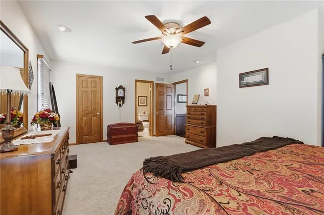 $799,000 | 1104 East Park Road, Garnett, KS 66032