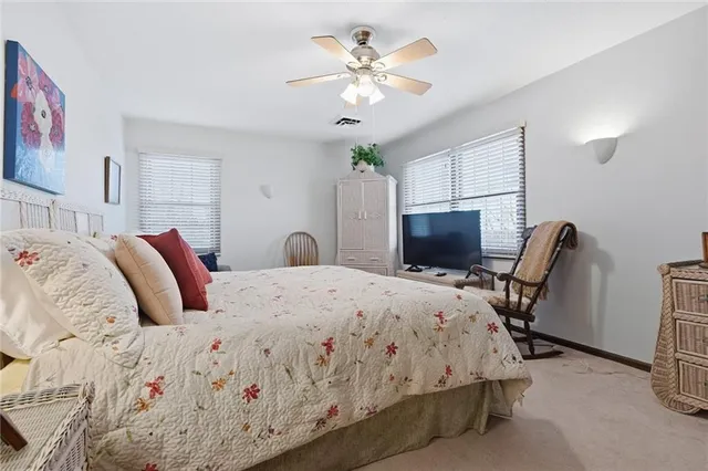 $799,000 | 1104 East Park Road, Garnett, KS 66032