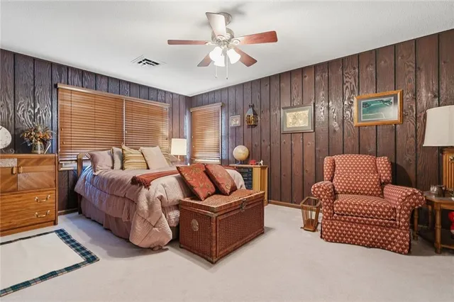 $799,000 | 1104 East Park Road, Garnett, KS 66032