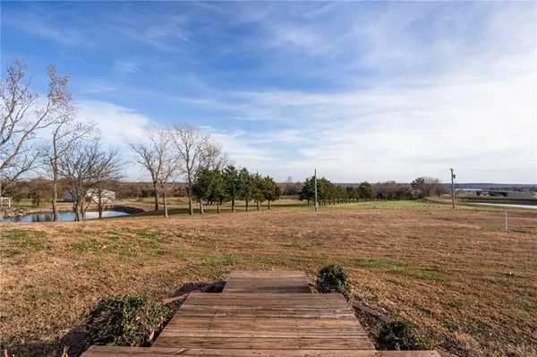 $649,000 | 1104 East Park Road, Garnett, KS 66032