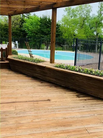 $649,000 | 1104 East Park Road, Garnett, KS 66032