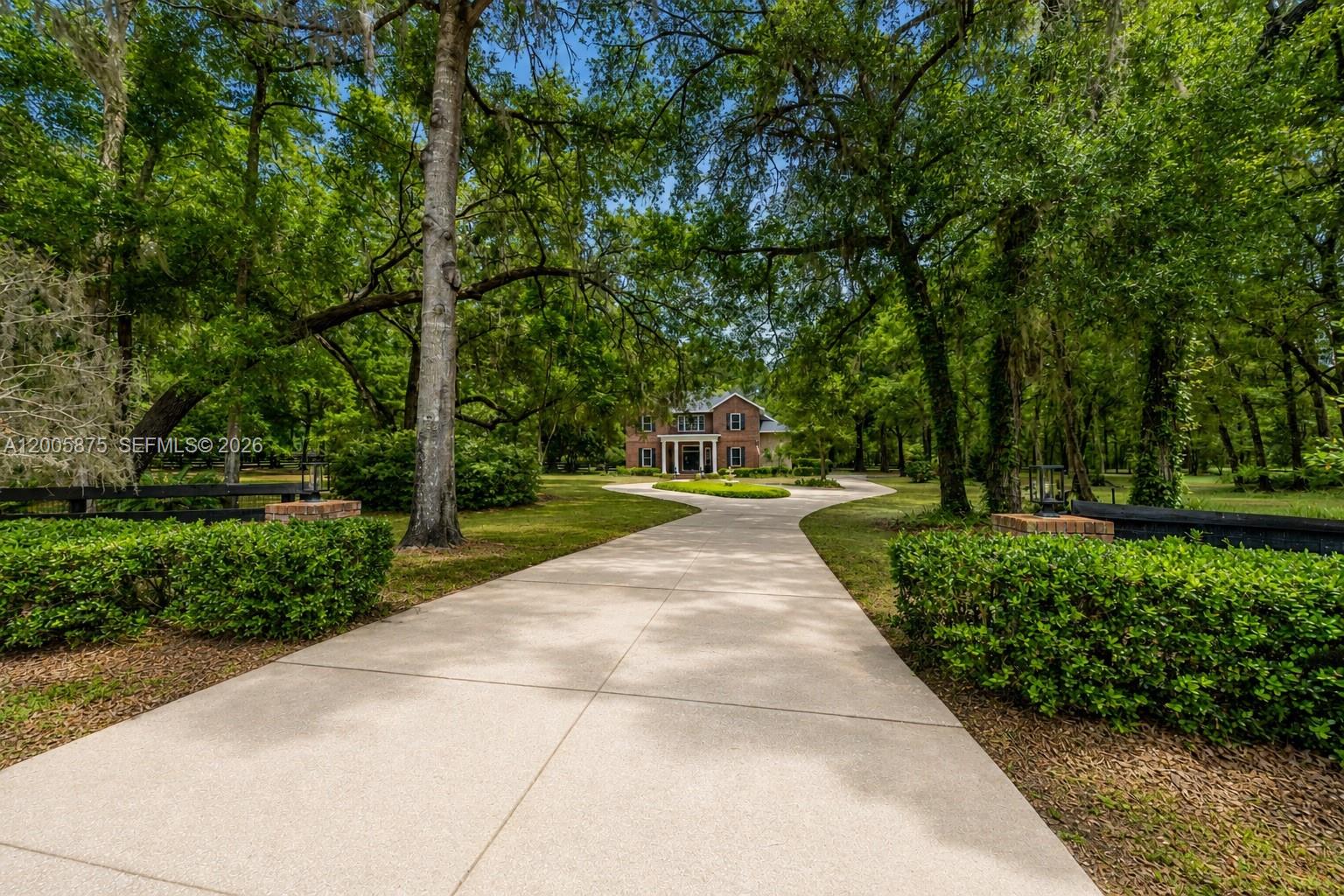 9175 Southeast 7th Avenue Road Ocala, FL 34480 - Photo 2 of 56