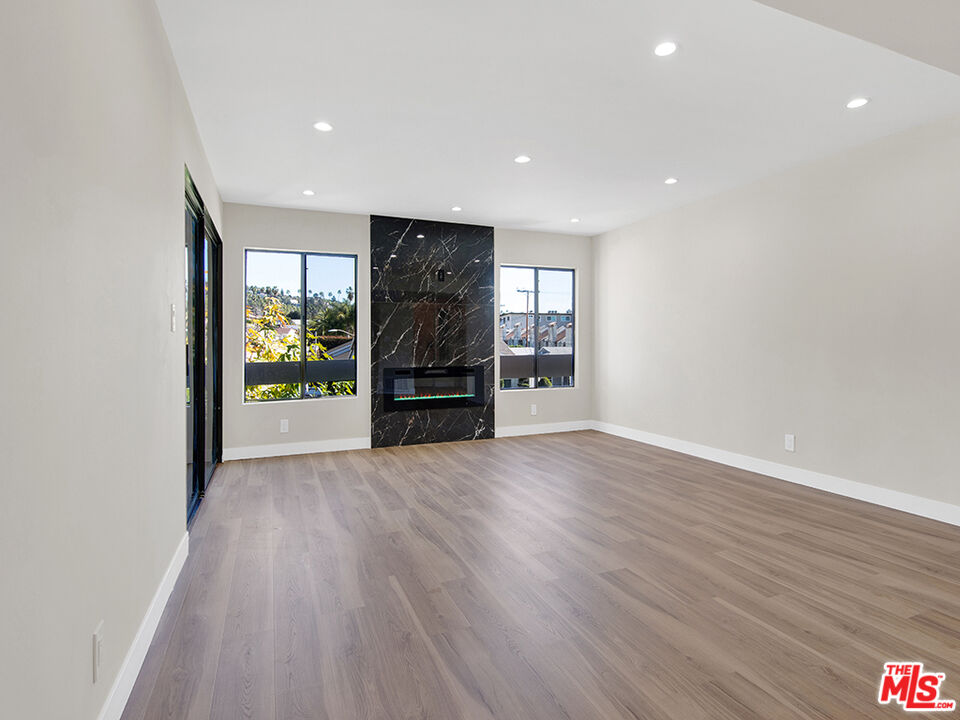 1325 Valley View Road, Unit 201 Glendale, CA 91202 - Photo 30 of 36
