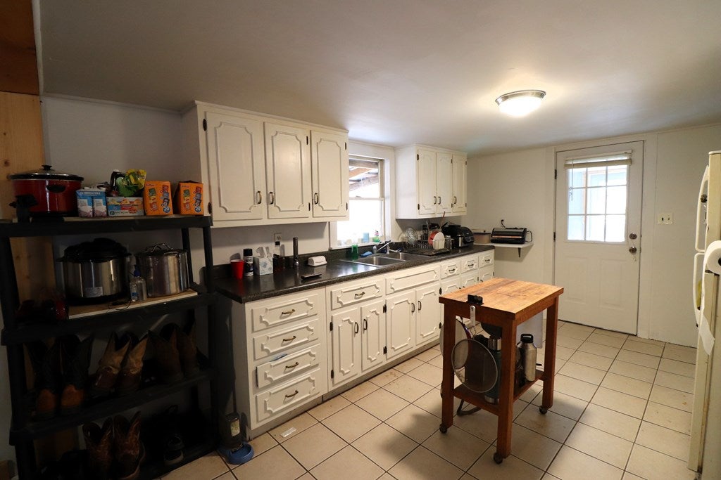 1793 Cox Hollow Road Pulaski, VA 24301 - Photo 18 of 34 Gallery Image 18