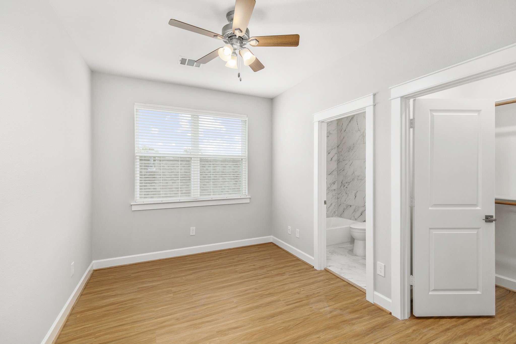 603 H Link Road Houston, TX 77009 - Photo 29 of 47 COMPLETED HOME FEATURES MAY VARY SLIGHTLY