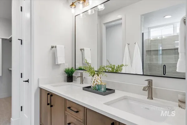 $624,900 | 806 East Escalation Street, Meridian, ID 83642